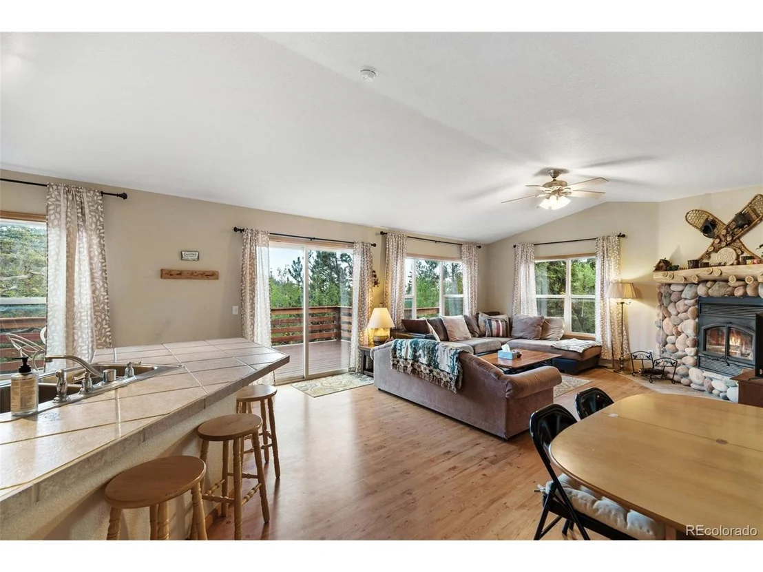 Photo of 274 Folsom Dr