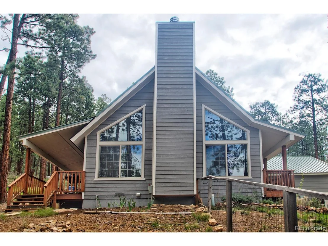 Photo of 370 Hillside Dr