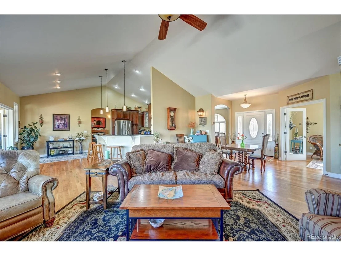 Photo of 18101 County Road 271