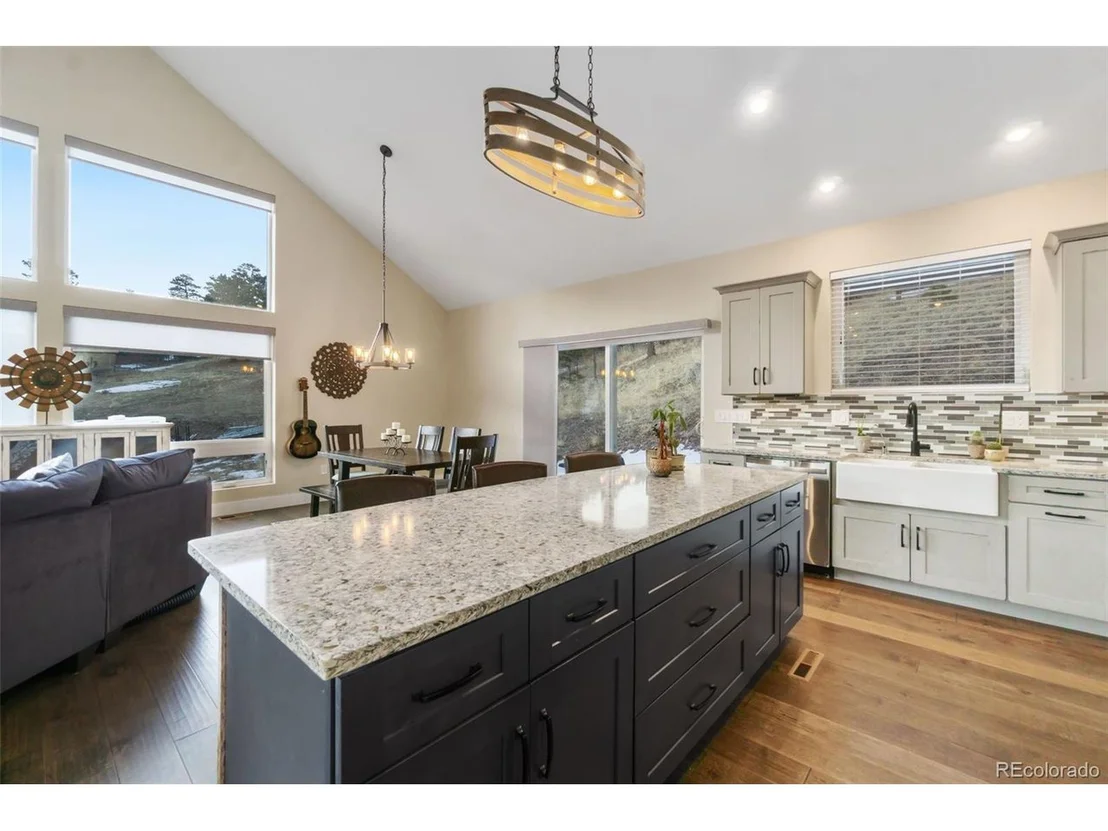 Photo of 31675 Kiva Ln
