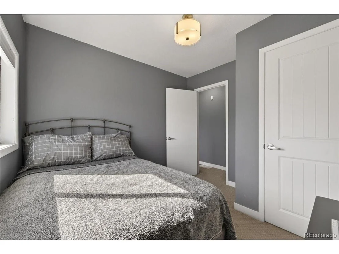 Photo of 4175 W Custer Pl