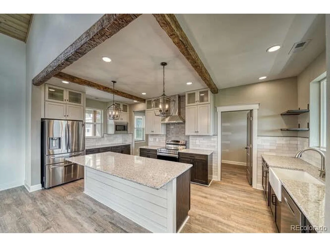 Photo of 8050 Windmill Ln
