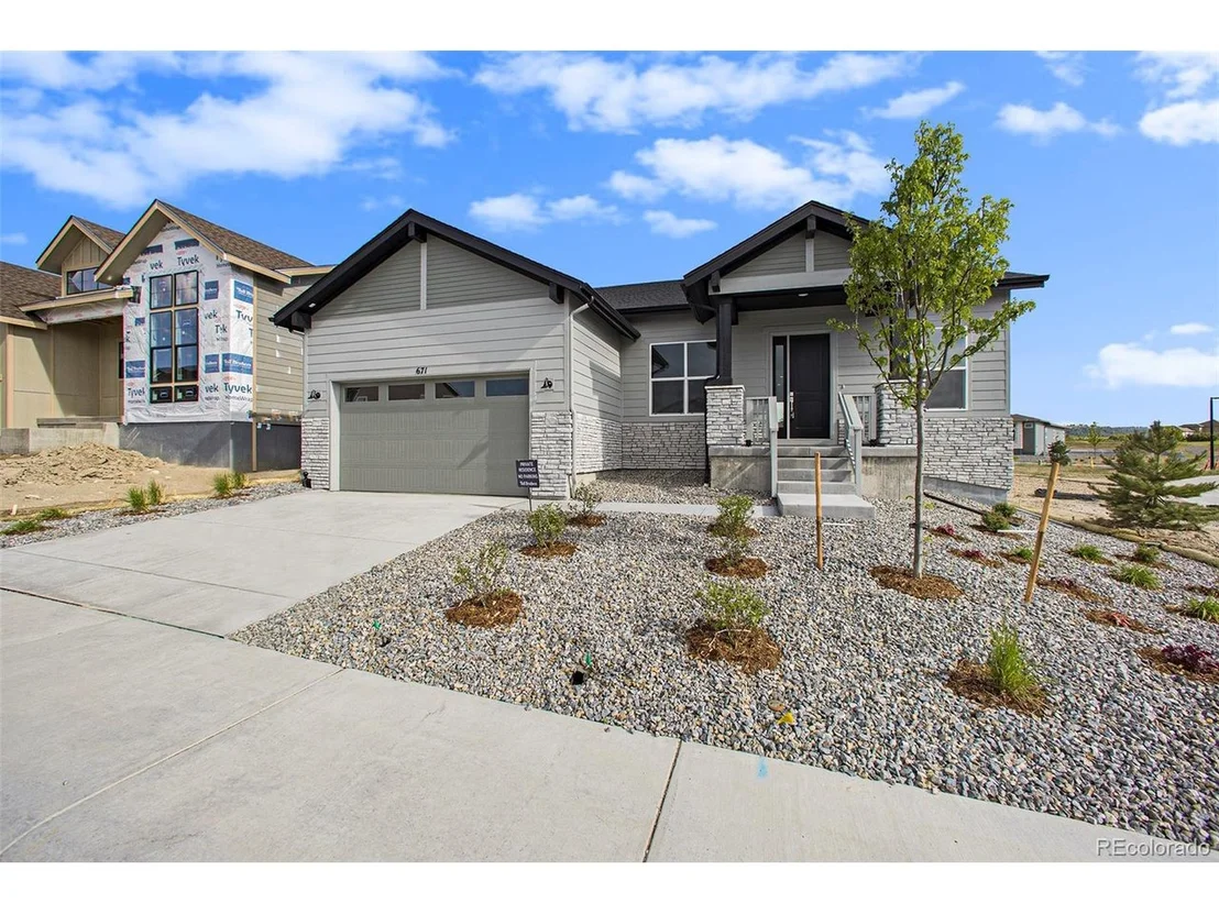 Photo of 671 Scrubjay Cir