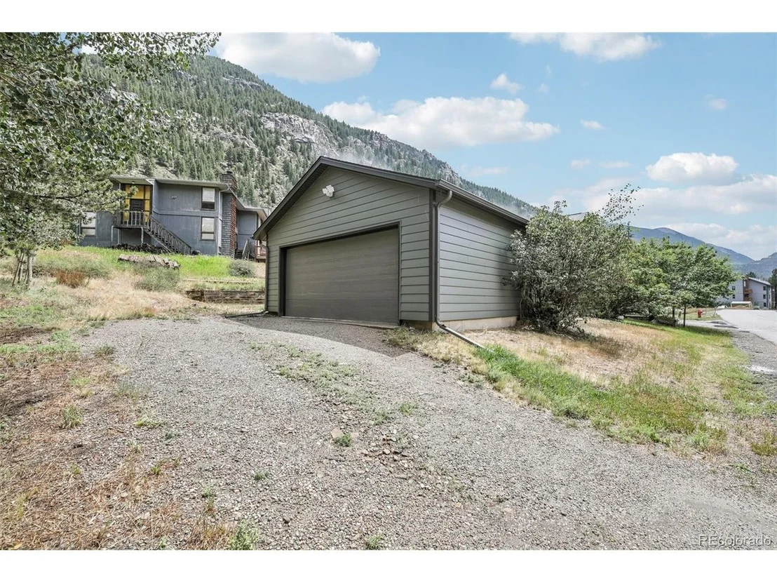 Photo of 2001 Alliance Dr