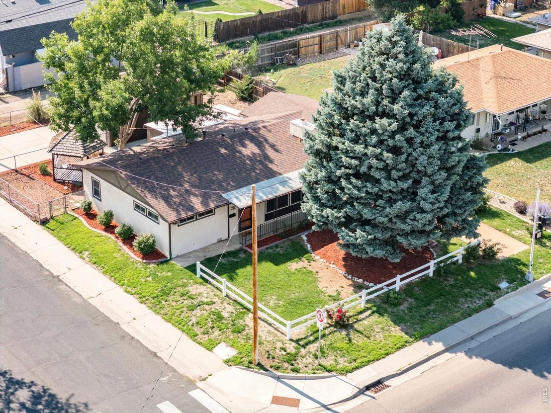 Photo of 721 35th Ave