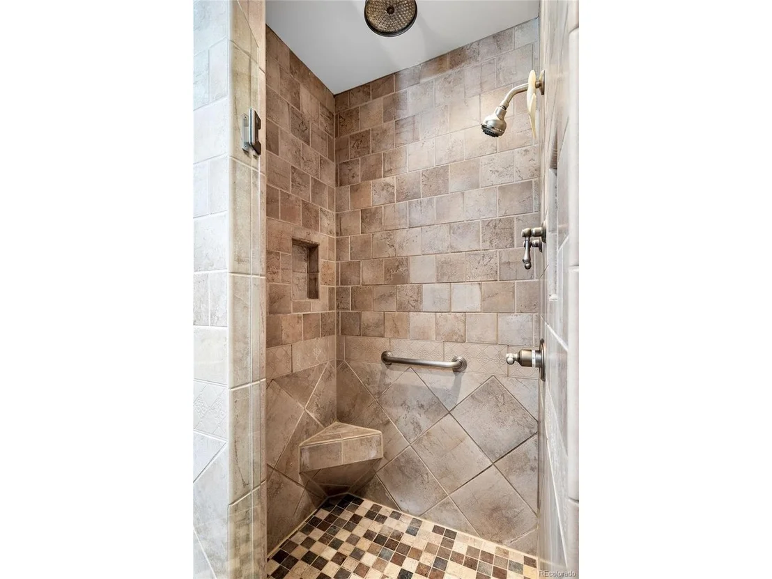 Photo of 333 Jersey St