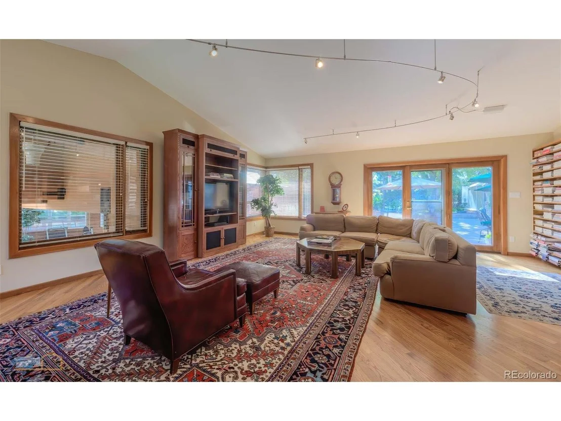 Photo of 1921 Panorama Cir