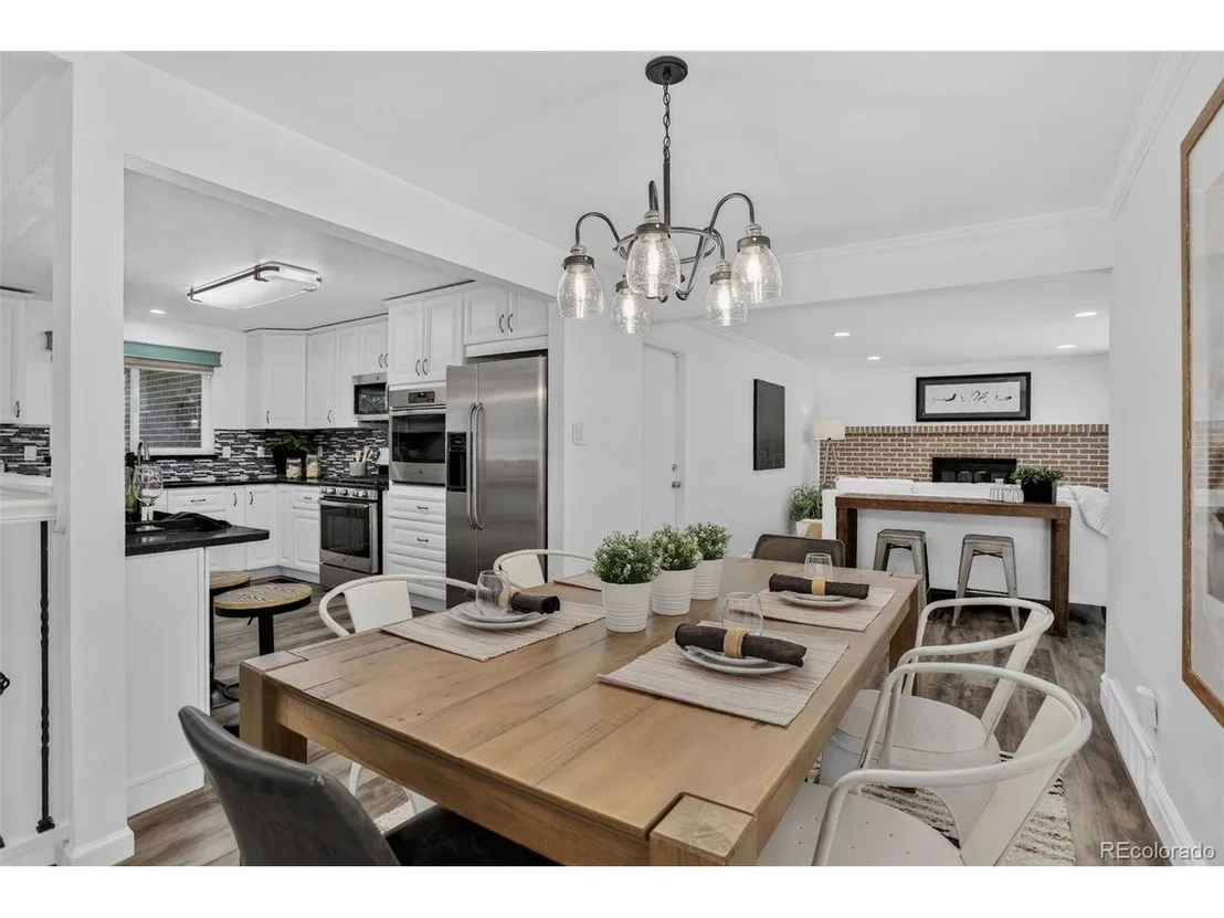 Photo of 13789 Omega Cir