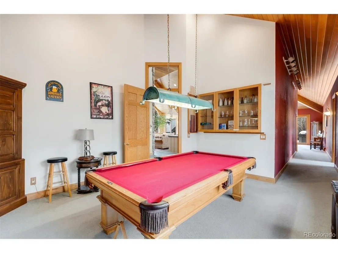 Photo of 348 Jade Rd