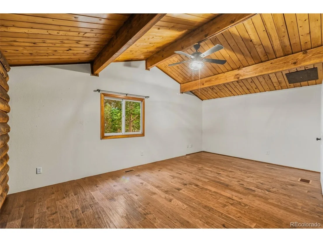 Photo of 395 Georgia Dr