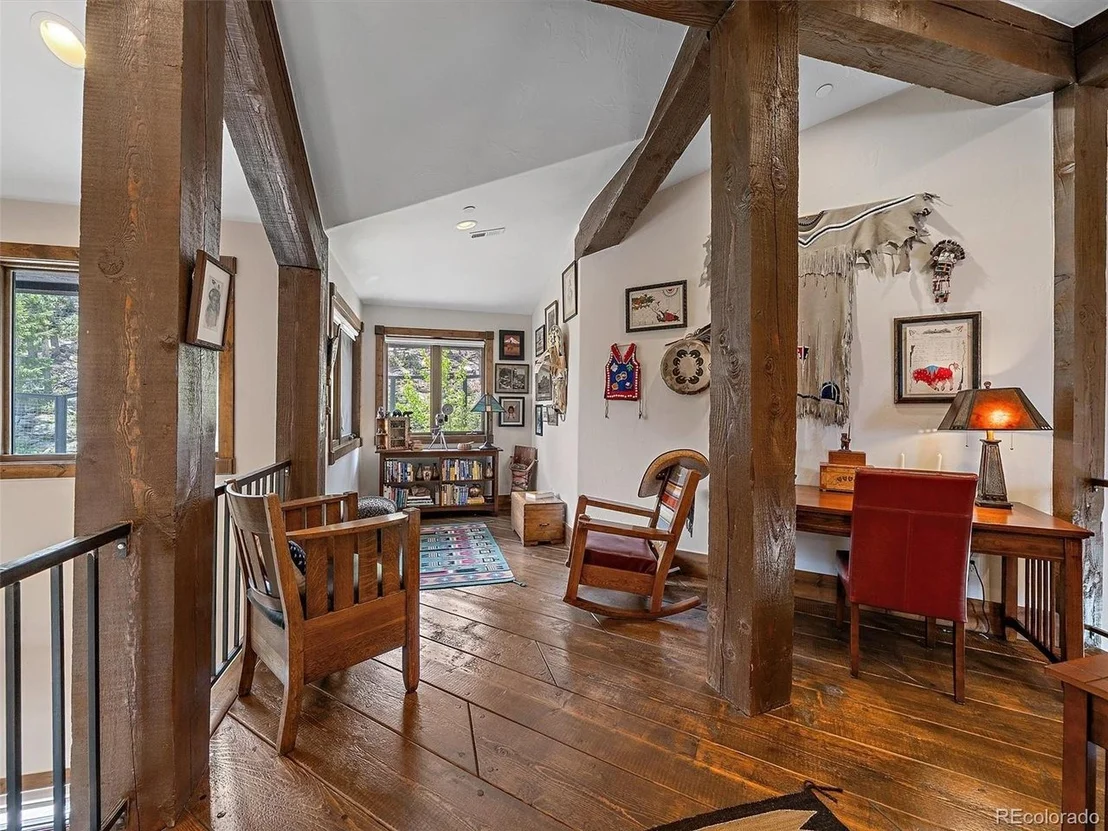 Photo of 221 Halter Way