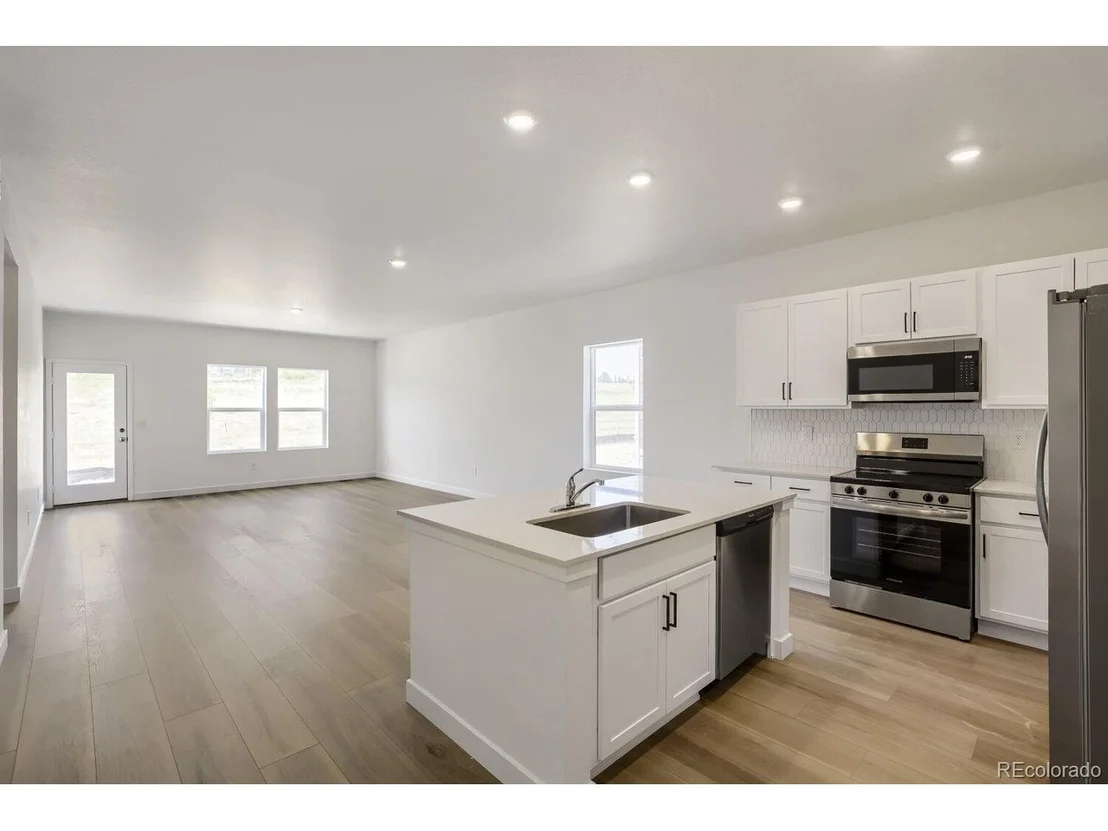 Photo of 1694 Drumming Dr