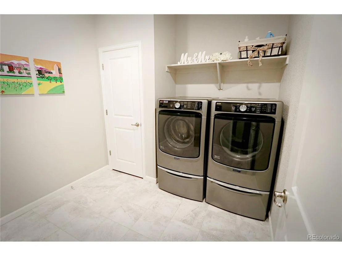 Photo of 8284 Superior Cir