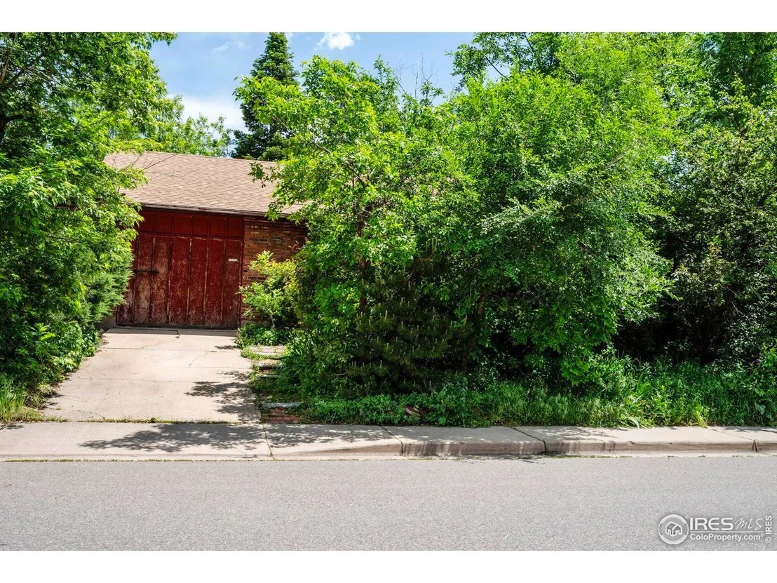 Photo of 1380 Ithaca Dr