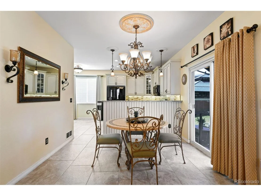 Photo of 10041 Dillon Cir