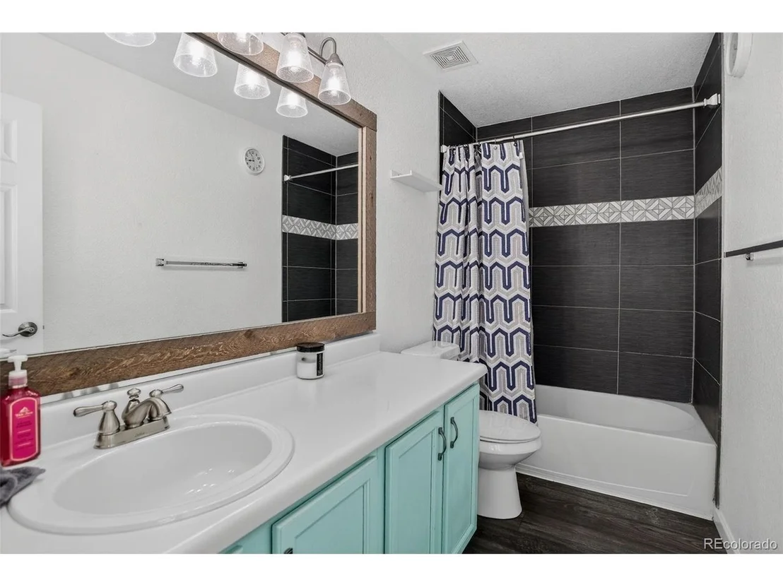Photo of 6483 St Vrain Ranch Blvd