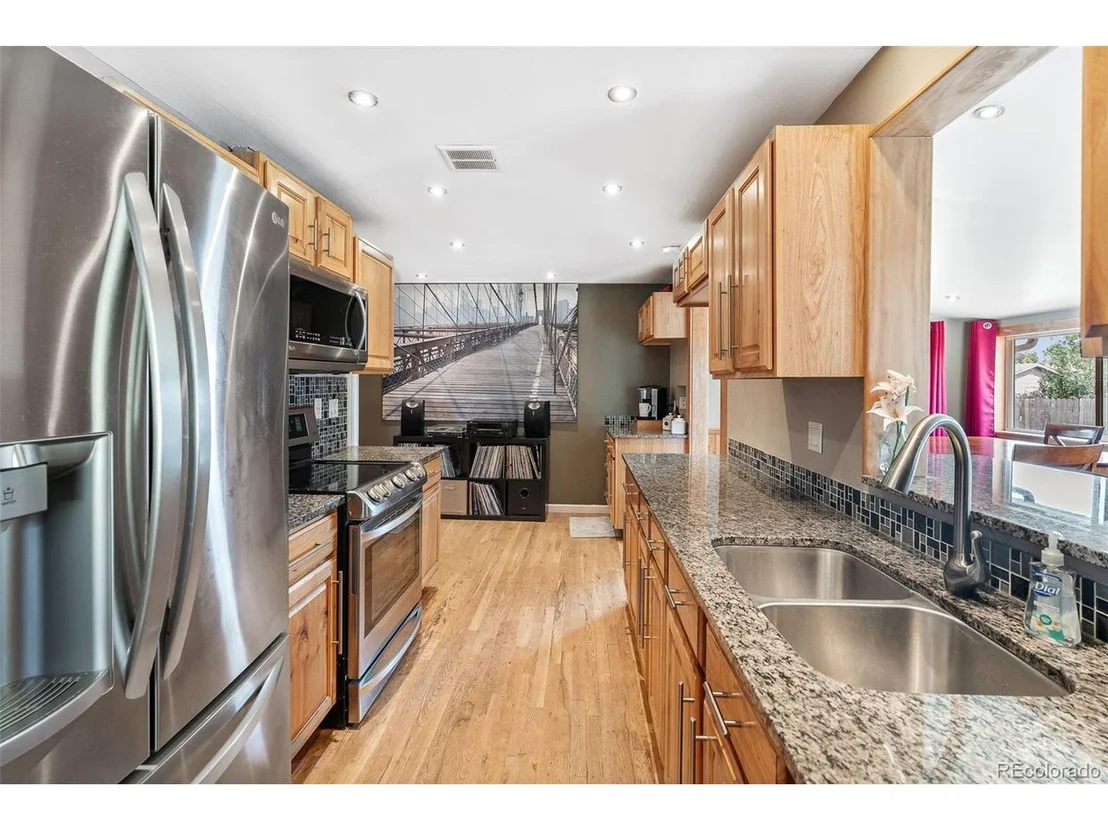 Photo of 6464 W 76th Pl