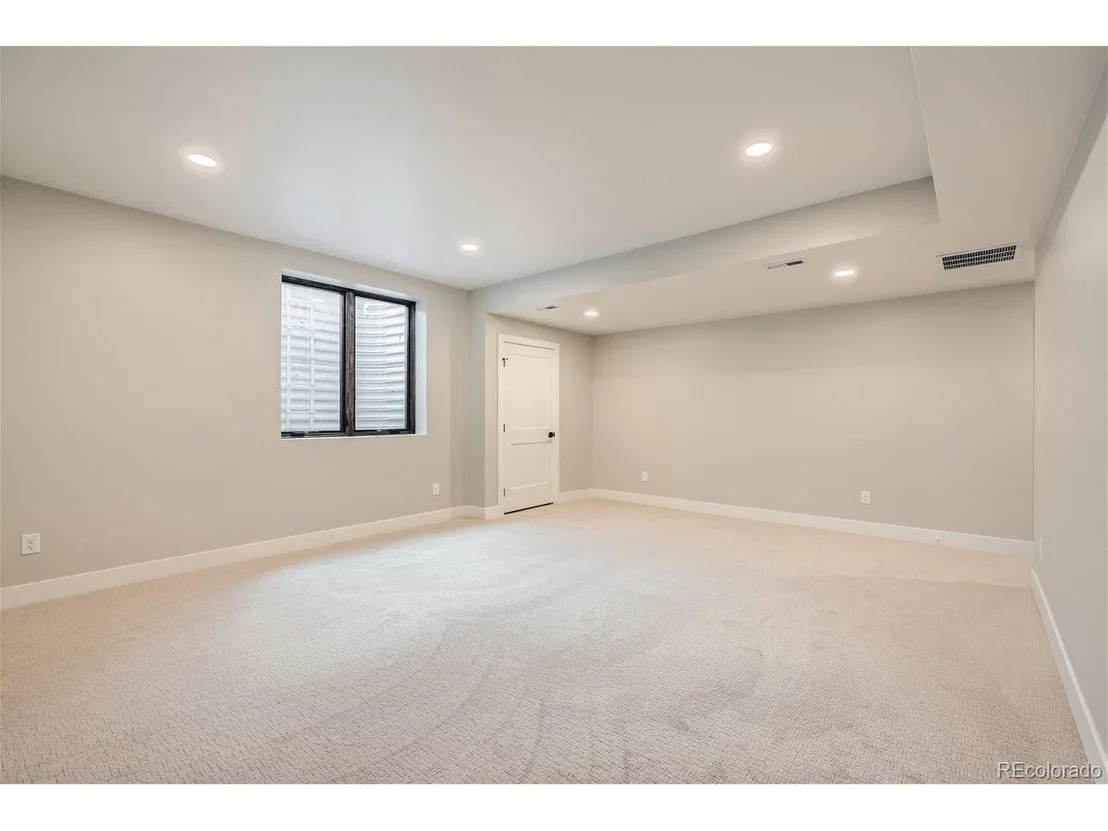 Photo of 2600 Lupine Ln
