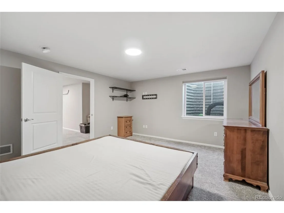 Photo of 272 Castle Dr