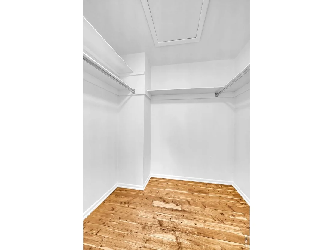 Photo of 4744 Kellogg Cir