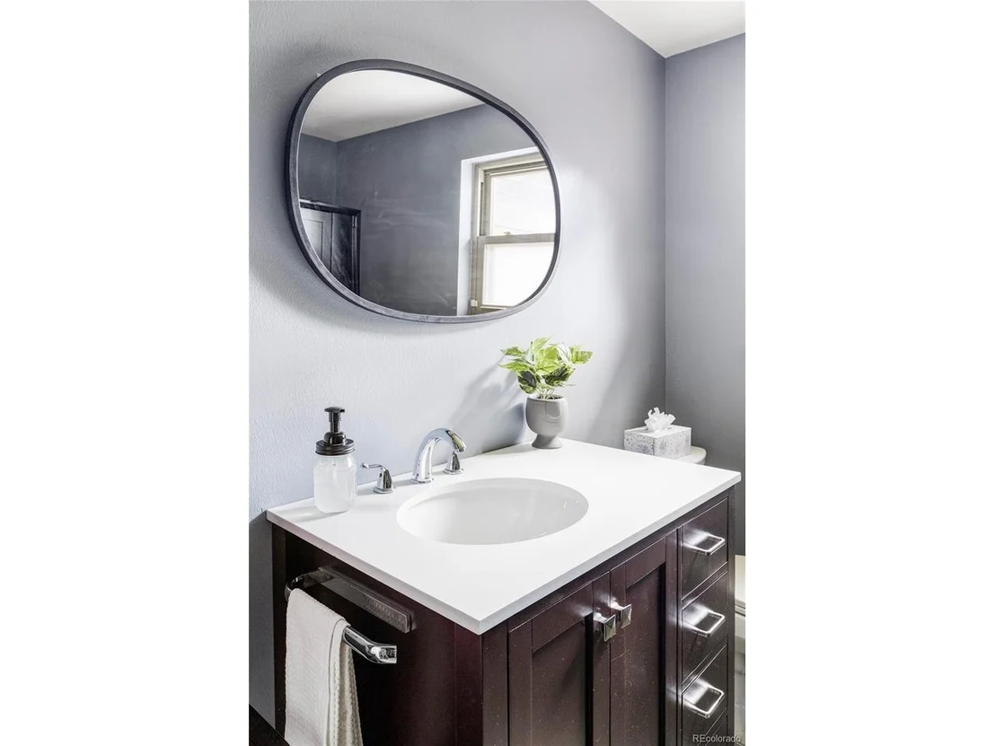 Photo of 365 Seminole Dr