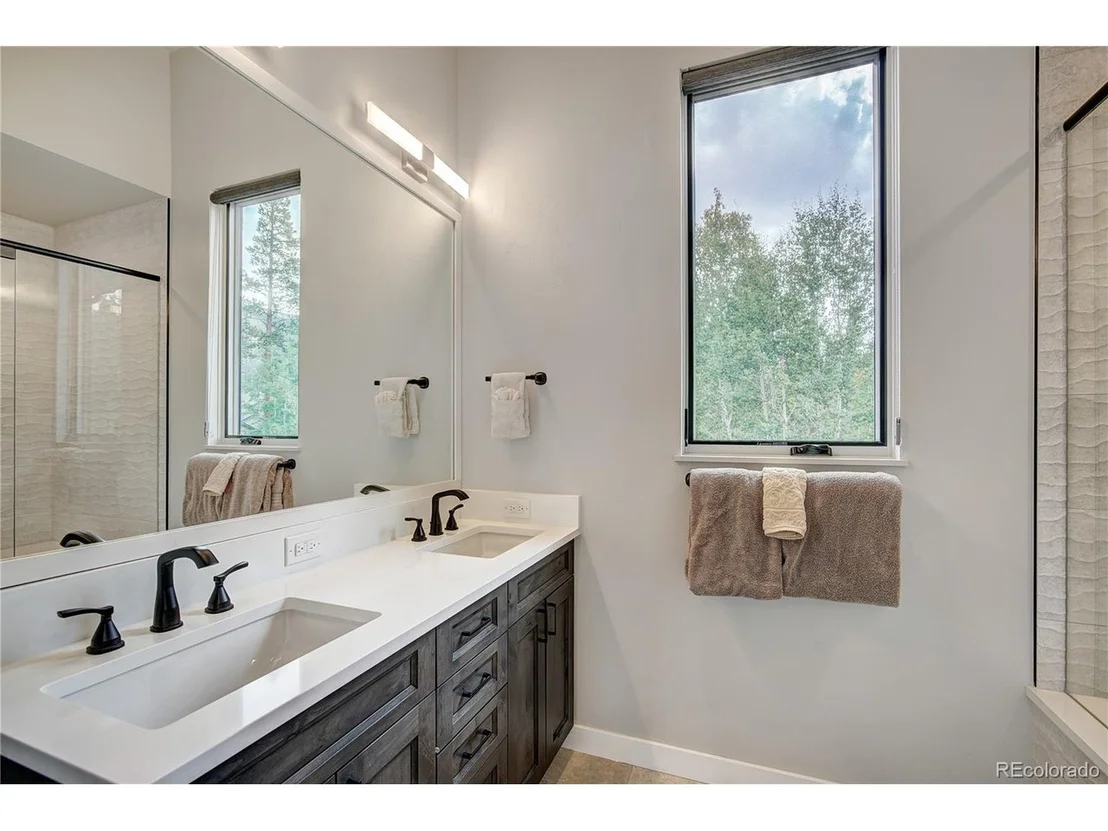 Photo of 19 White Cloud Dr