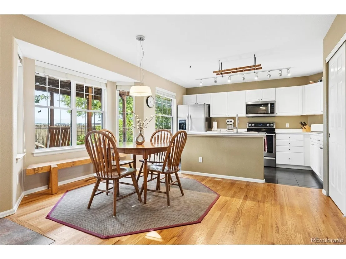 Photo of 423 Pinewood Cir