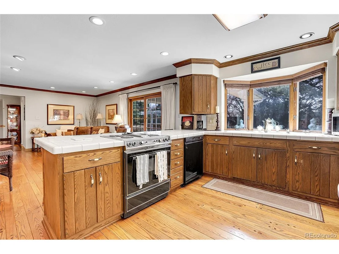 Photo of 7420 Quaker St
