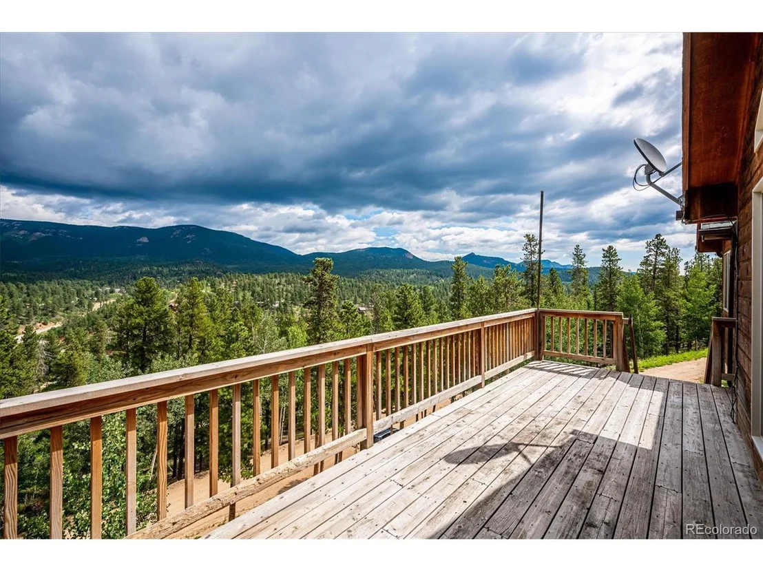 Photo of 368 Lakeview Rd