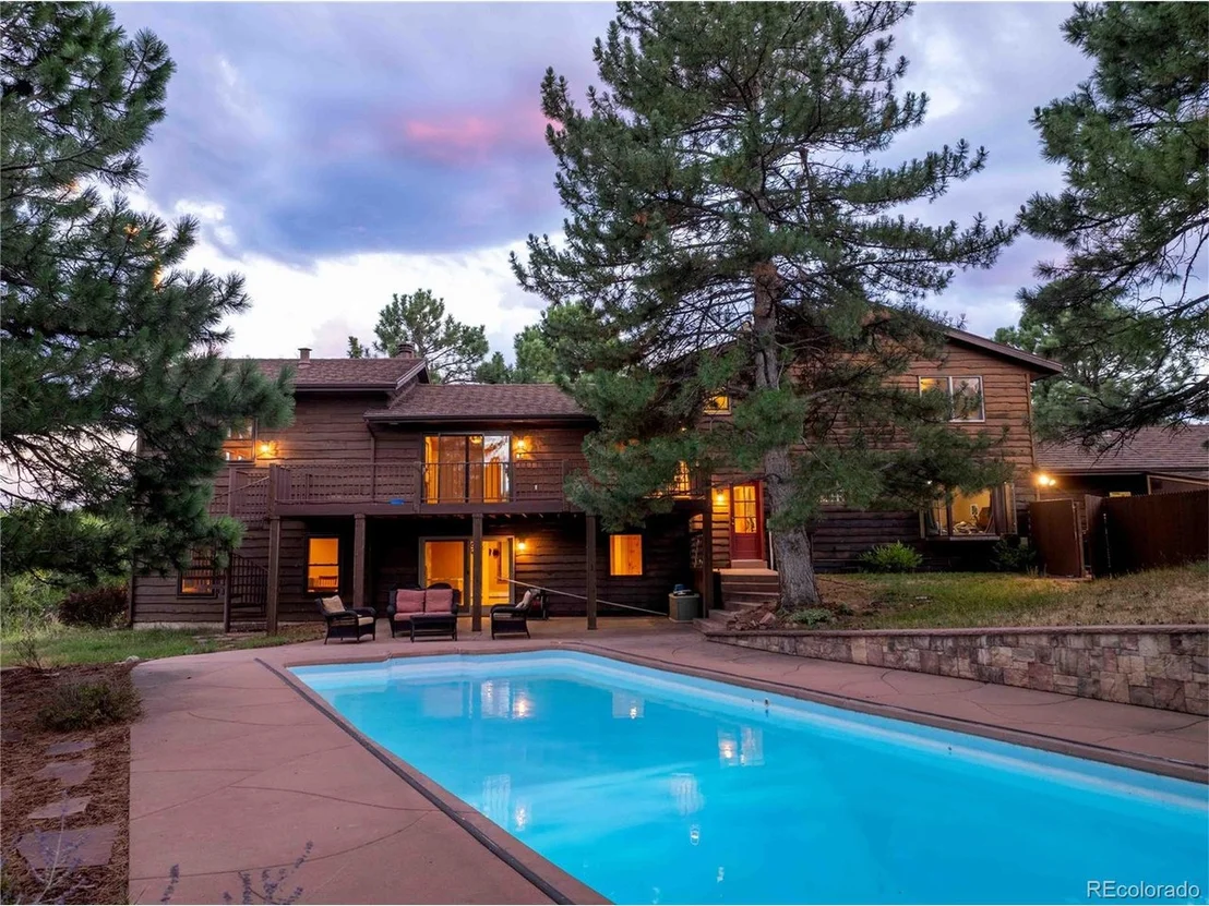Photo of 15685 Cedarbrook Dr