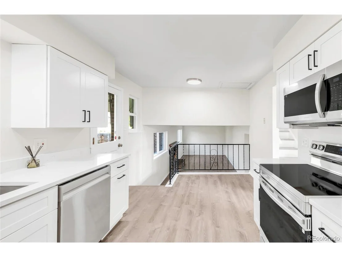 Photo of 9215 Lowell Blvd