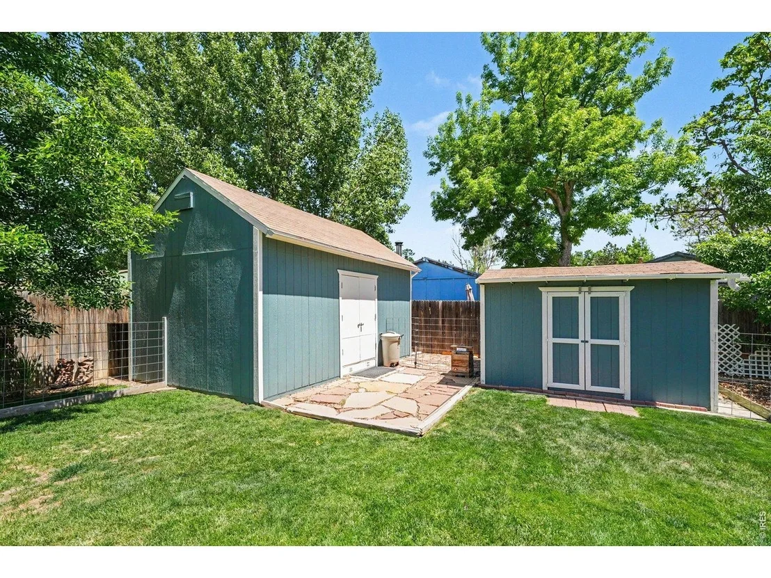 Photo of 1404 Willow Dr
