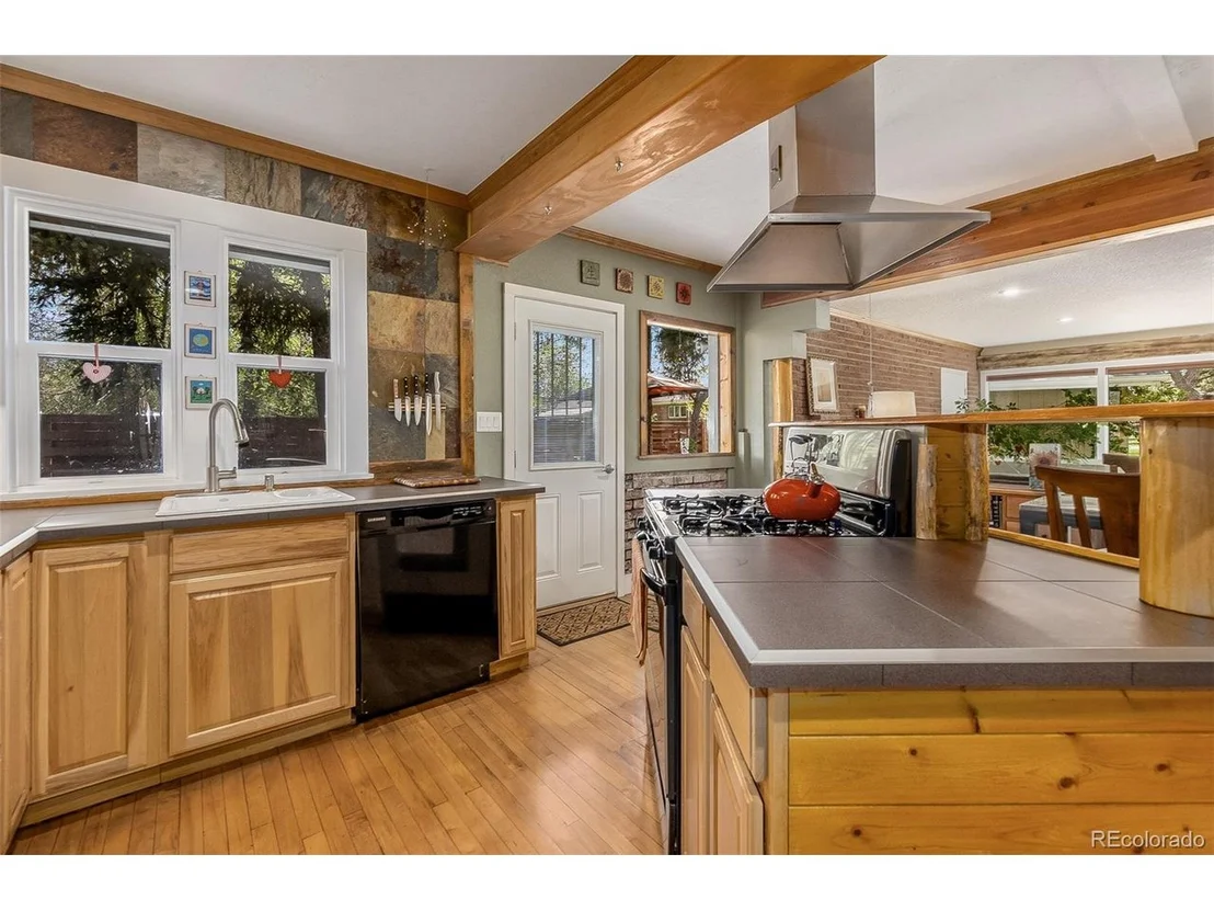 Photo of 3680 Everett Dr