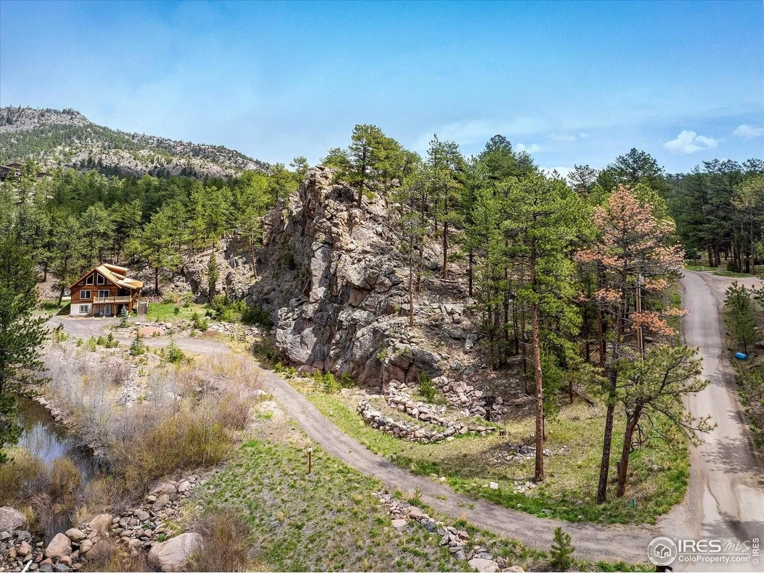 Photo of 1289 Kiowa Rd