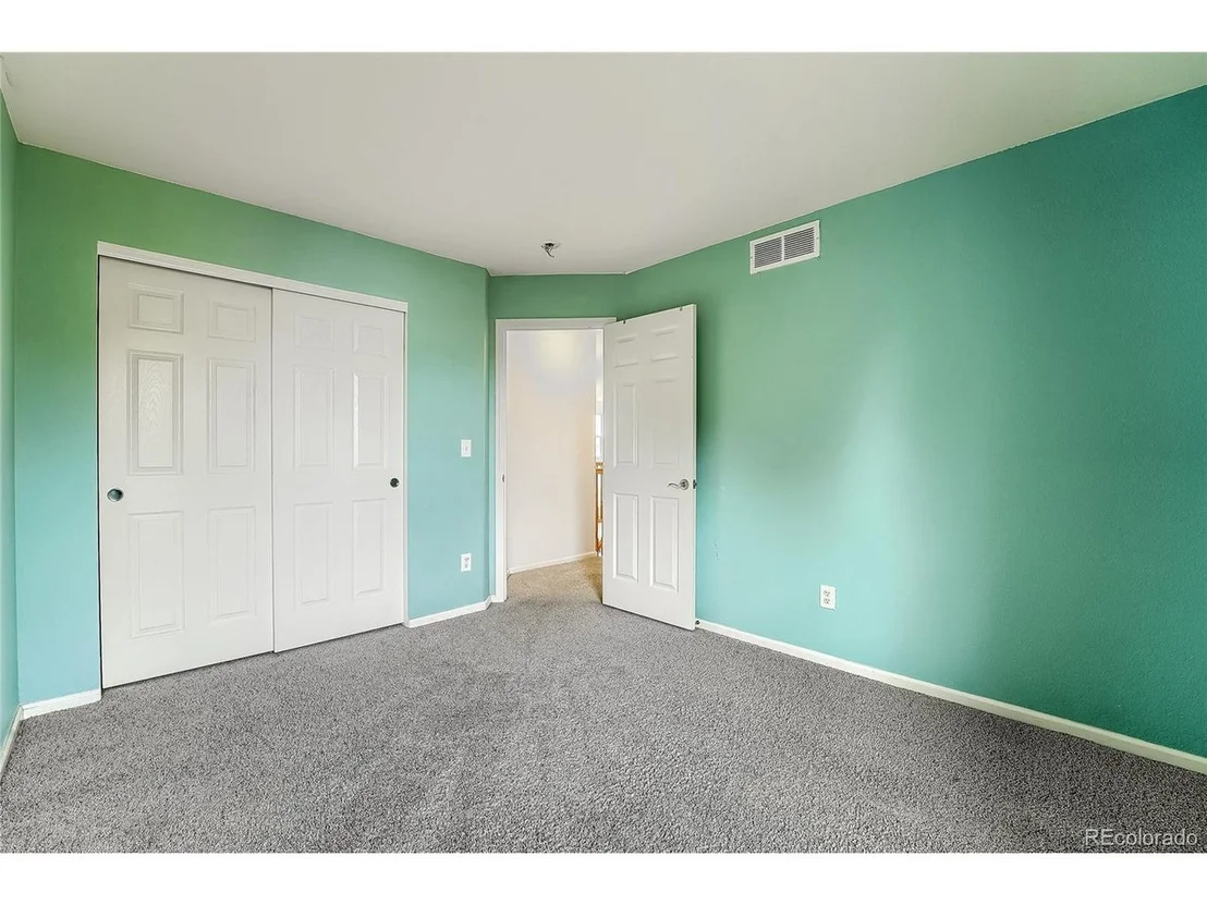 Photo of 2073 Mountain Iris Dr