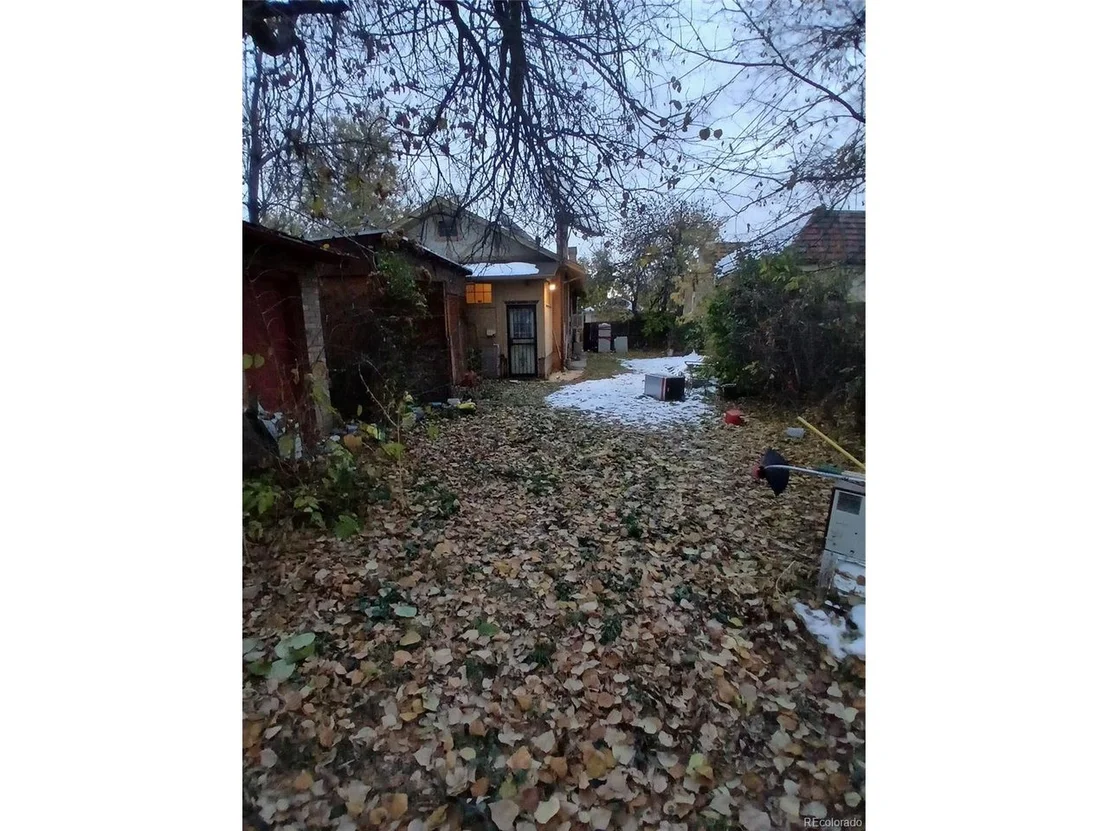Photo of 2541 Elm St