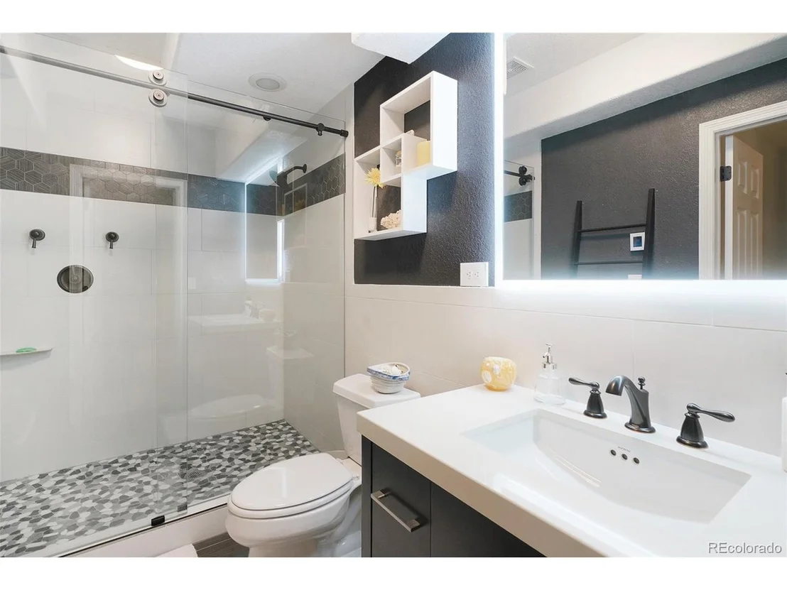 Photo of 4125 Broadmoor Loop