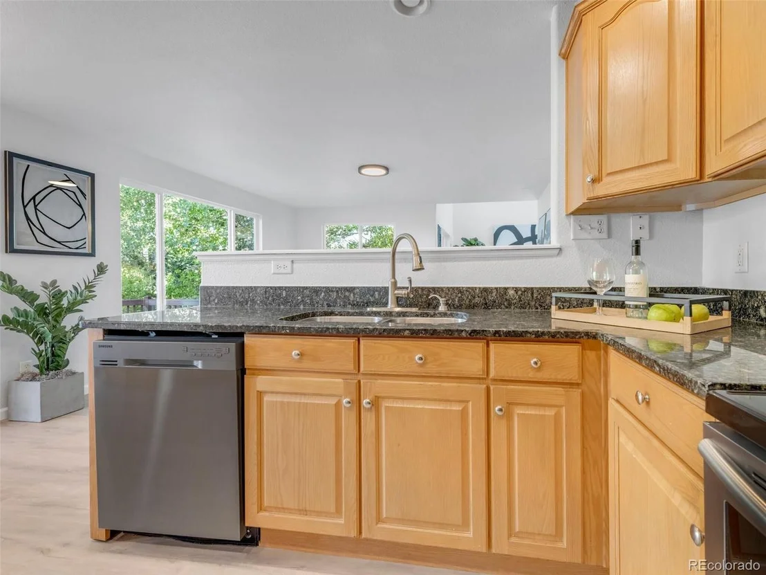 Photo of 903 Grays Peak Dr