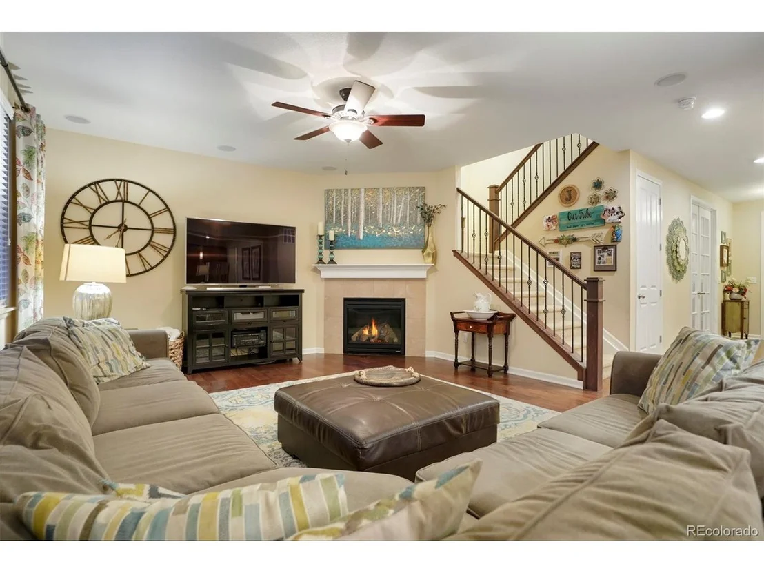Photo of 7110 Oasis Dr