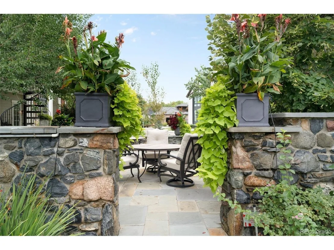 Photo of 3166 Juniper Ct