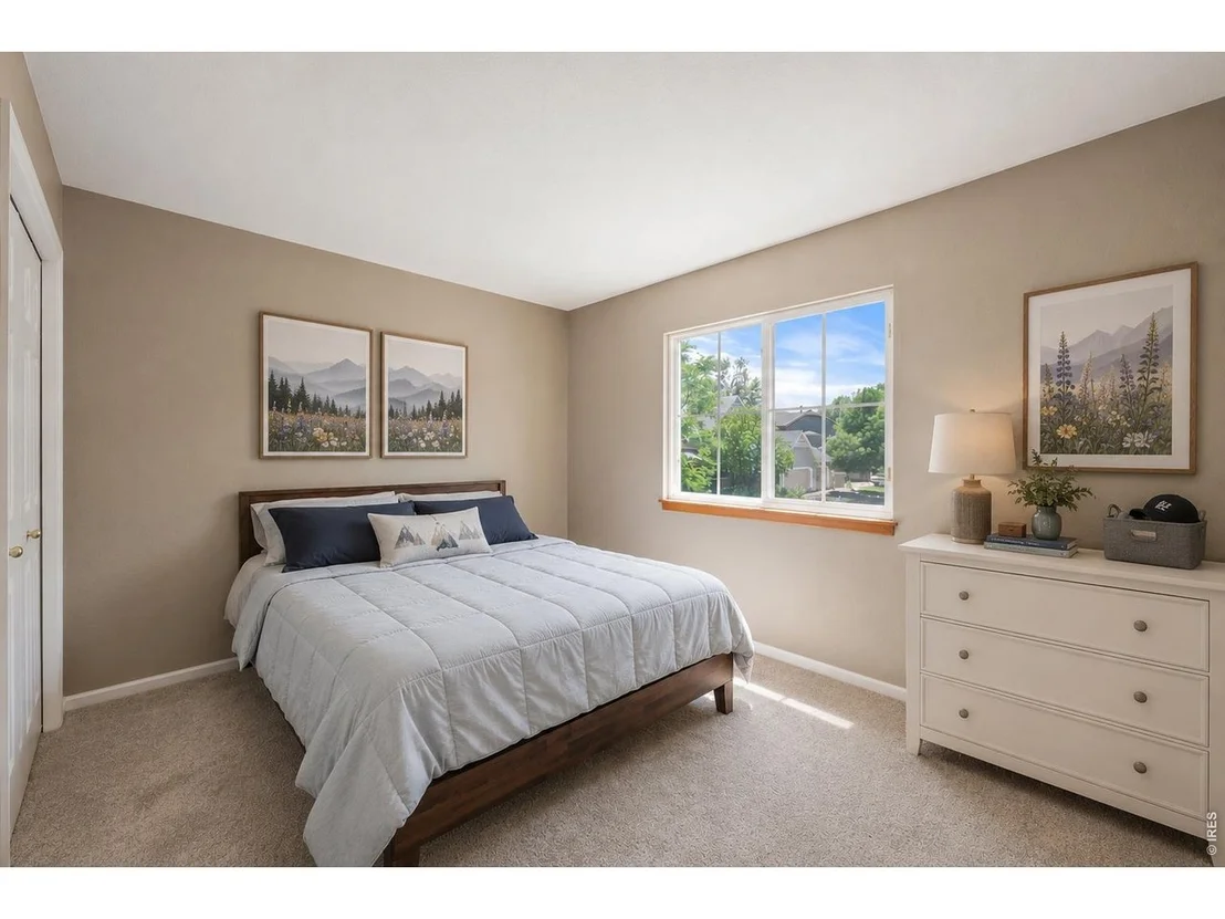 Photo of 339 Lodgewood Pt