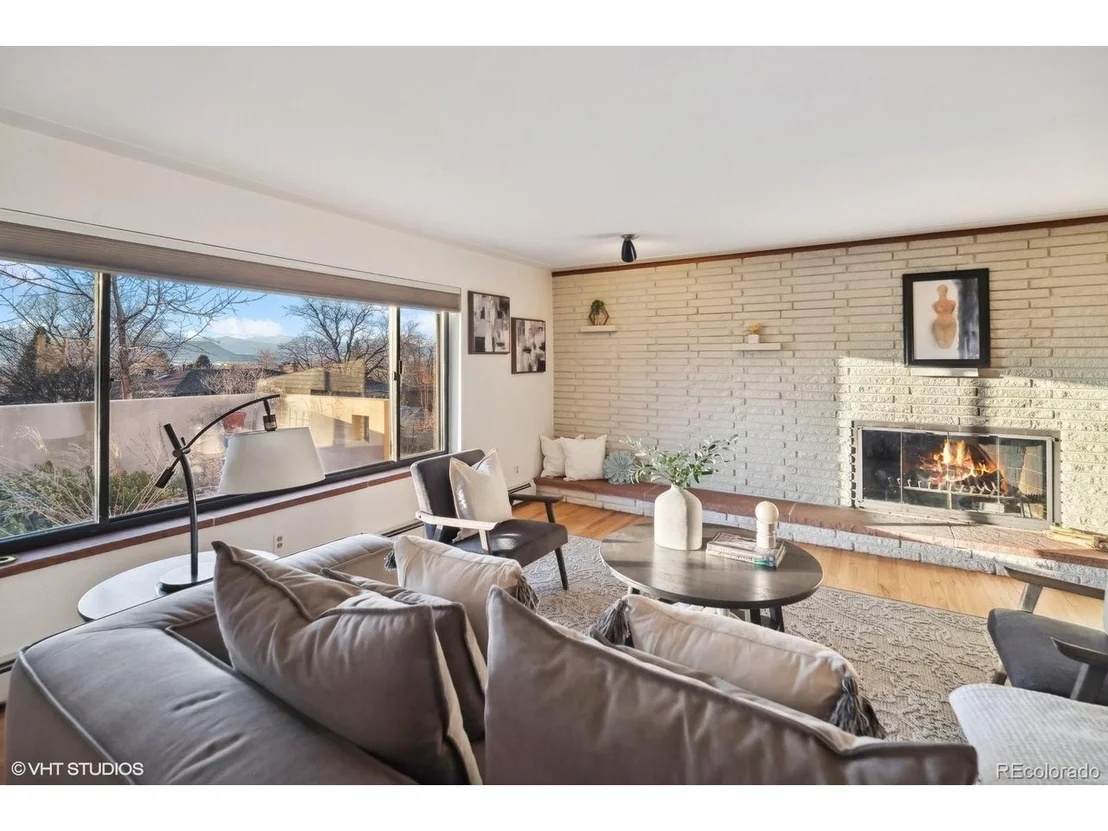 Photo of 38 Hillside Dr