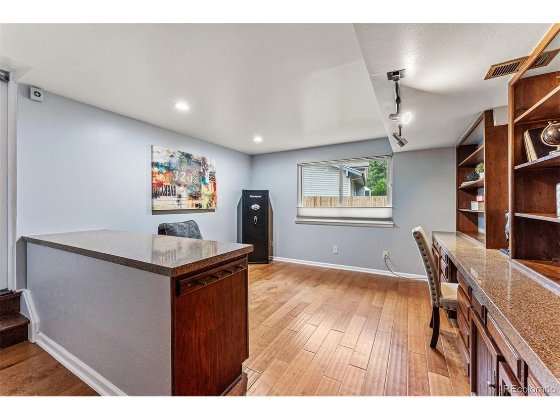 Photo of 4765 W 101st Pl