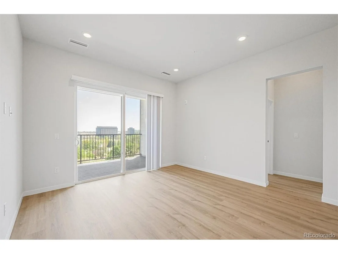 Photo of Unit 403 at 483 Interlocken Blvd