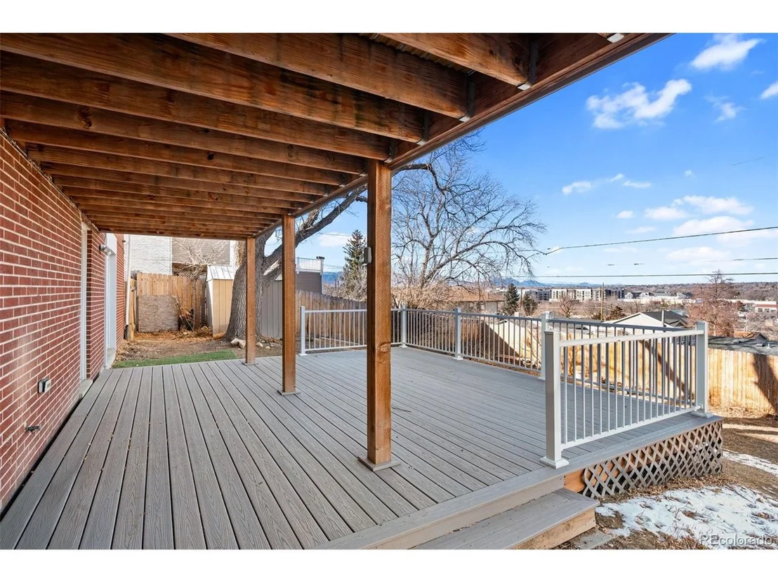 Photo of 9539 Grandview Ave