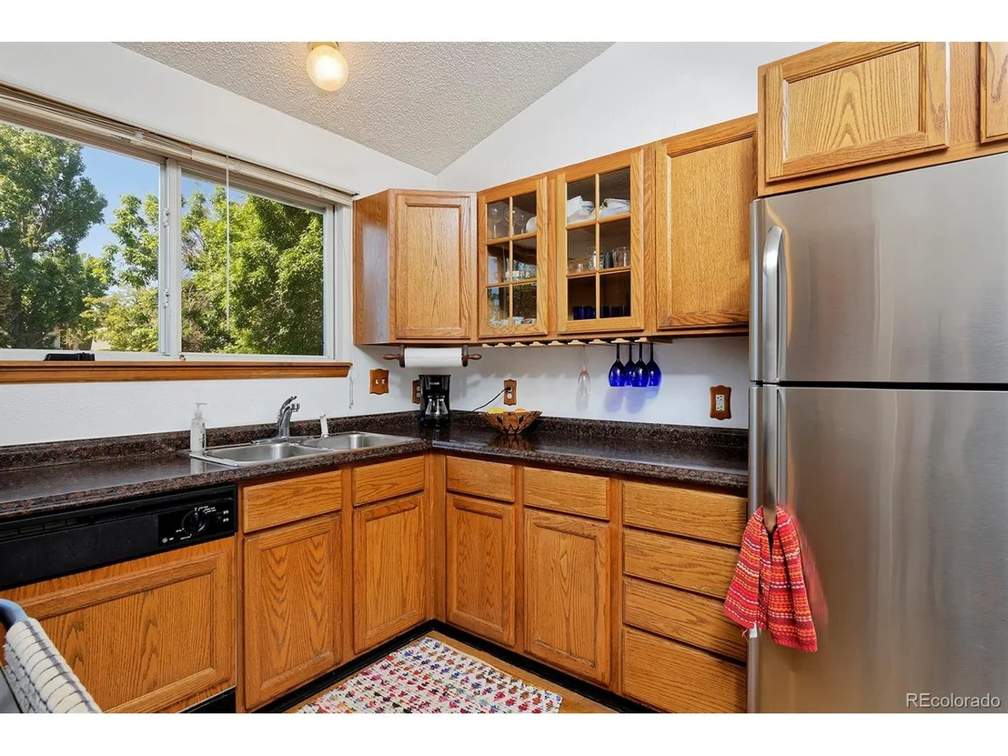Photo of 372 Oak Ln