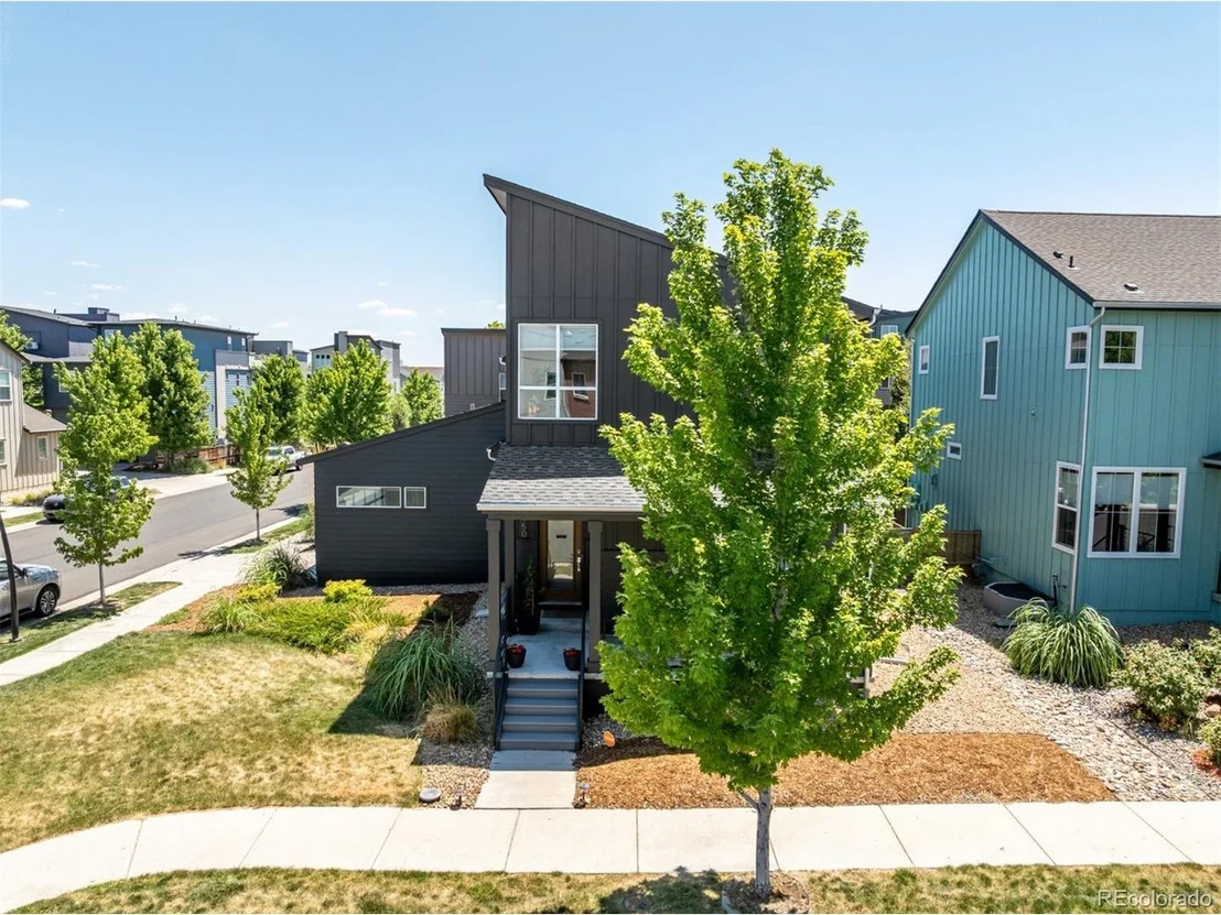 Photo of 2150 W 67th Dr