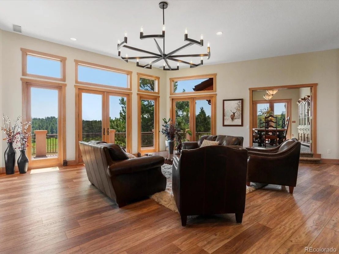 Photo of 1611 Castle Pointe Dr