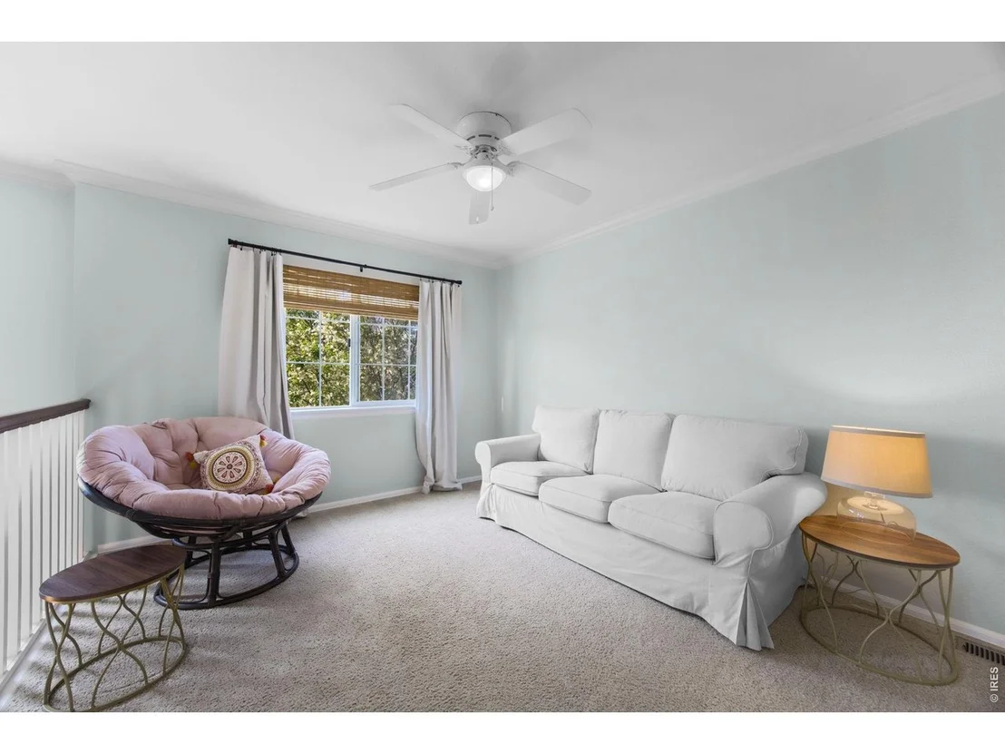 Photo of 6386 Mayfair Ave