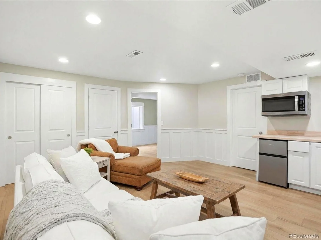 Photo of 4175 Forever Cir